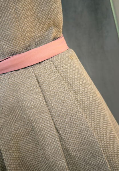 Dirndl Goldstich braun/grau mit rosa Schürze 75cm