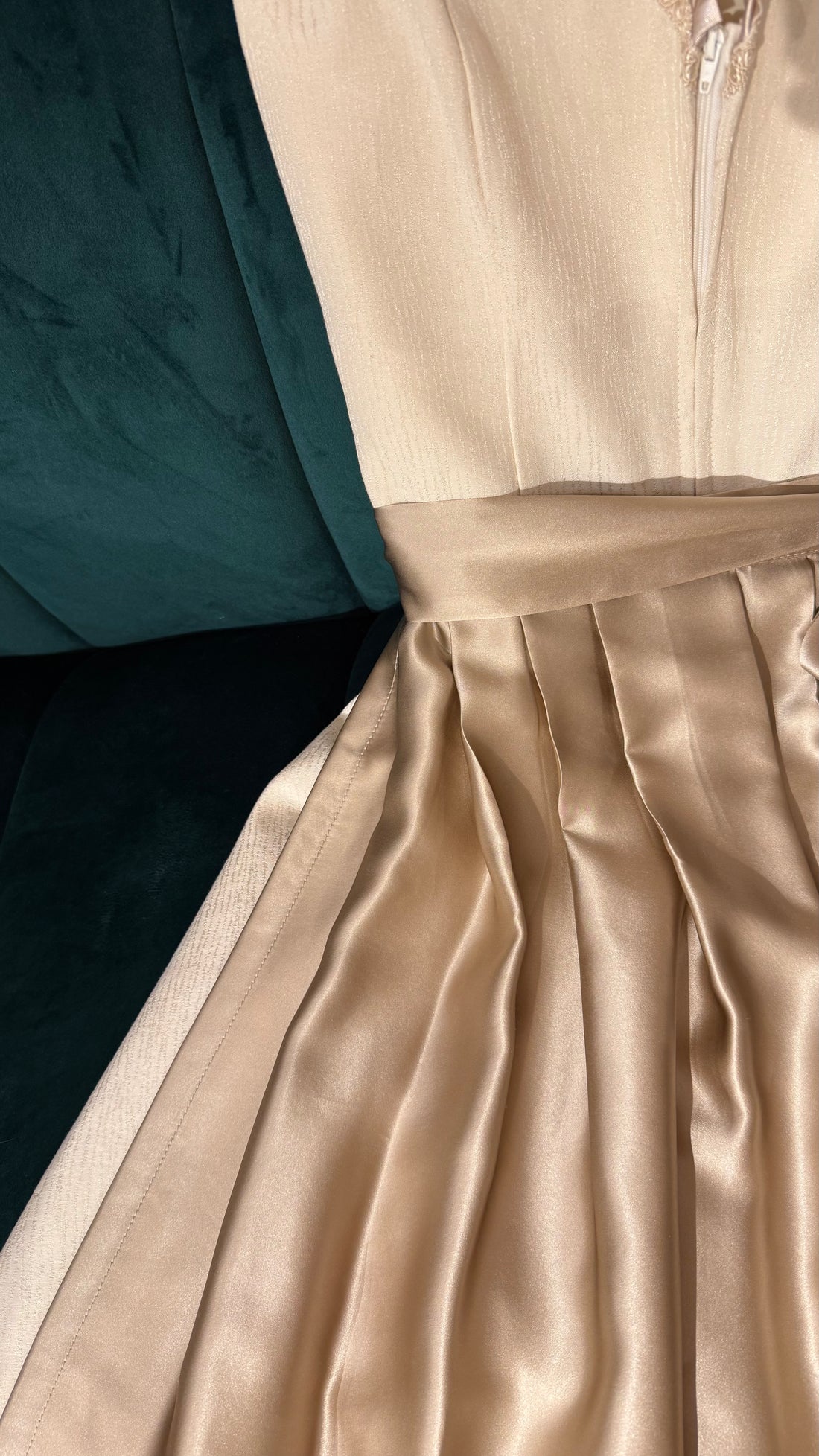 Dirndl Goldstich creme/beige 72cm