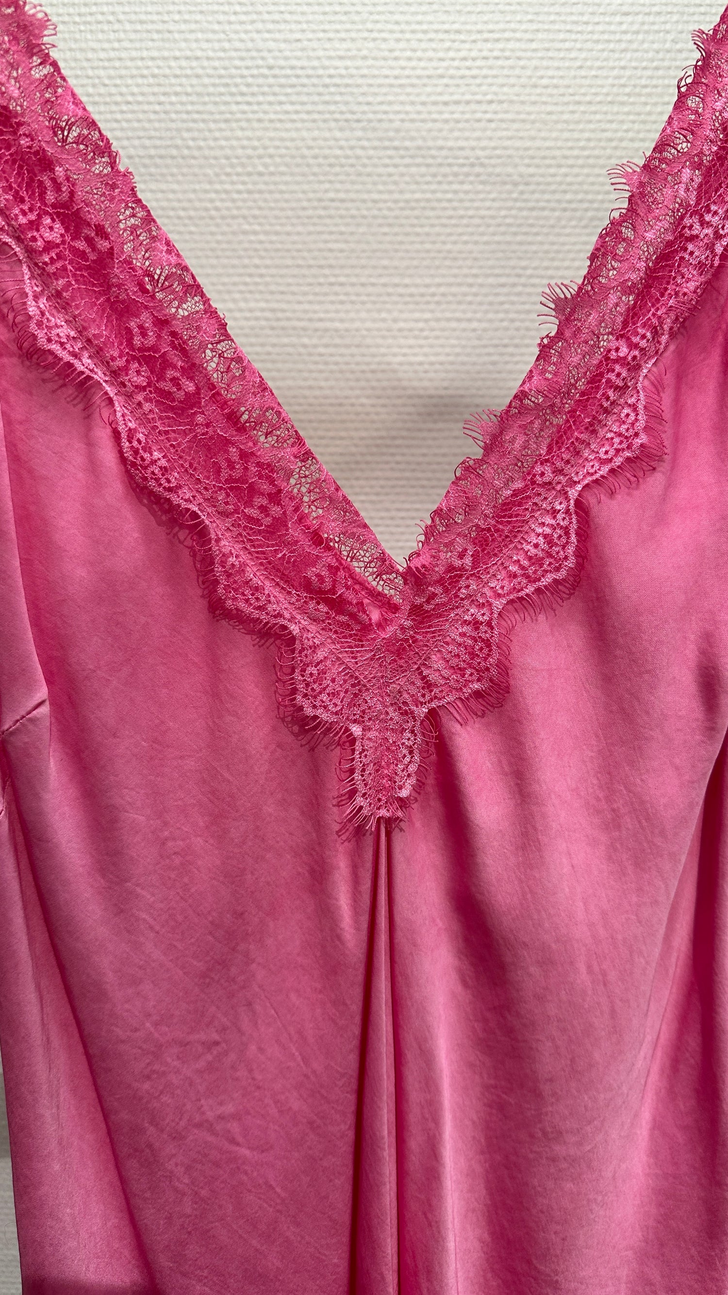 Top pink