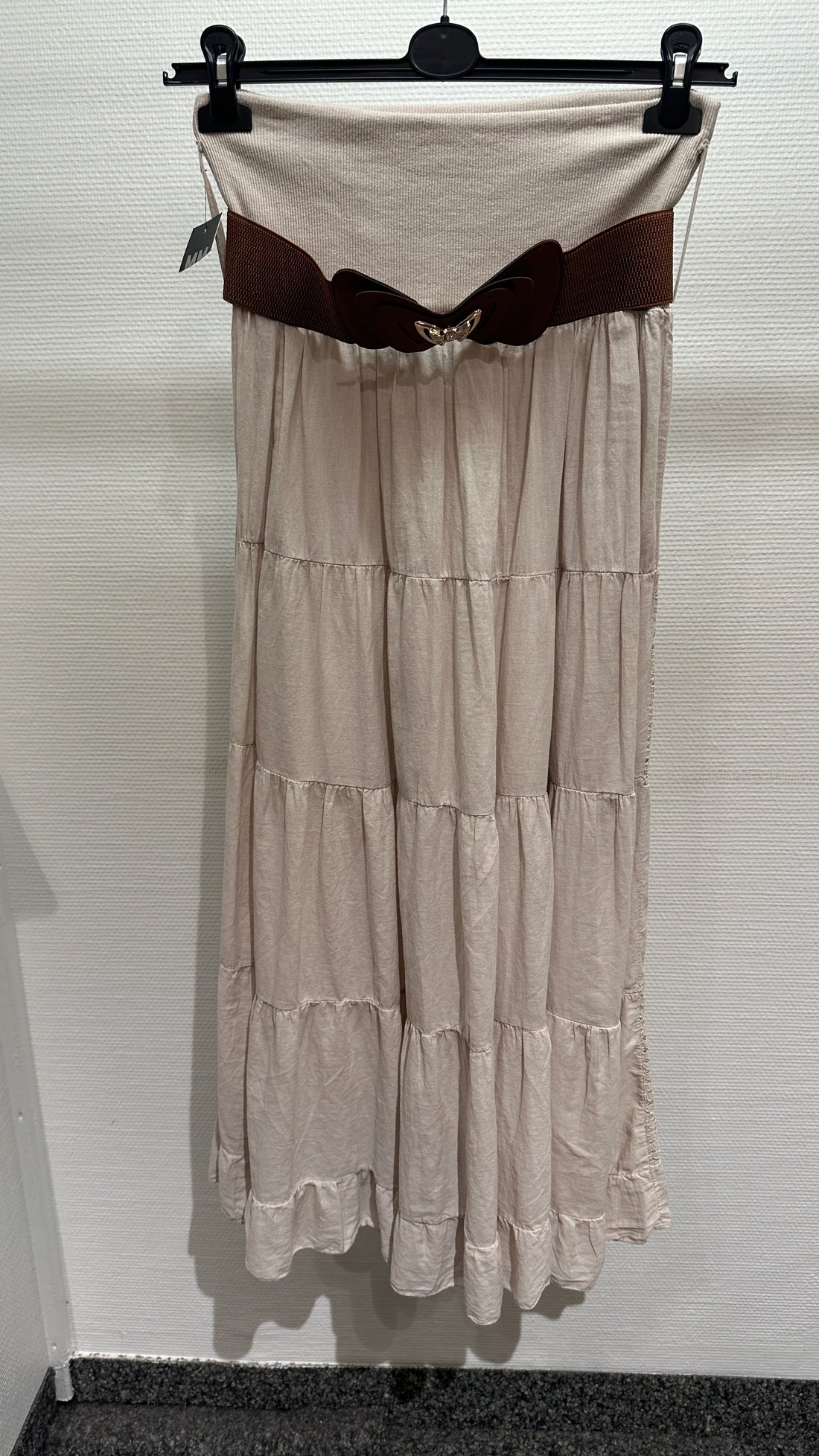 Rock beige mit Gürtel