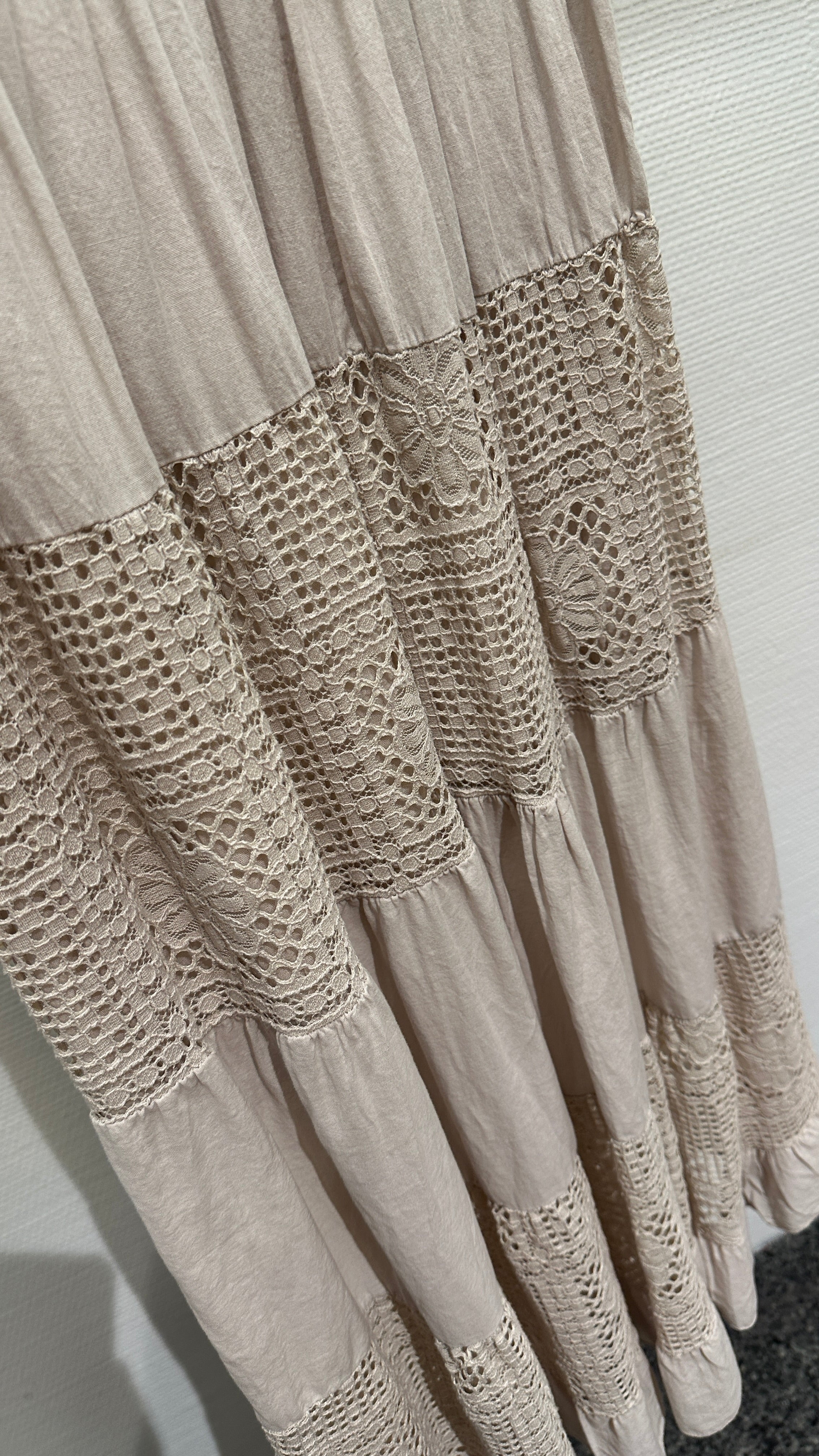 Rock beige mit Gürtel