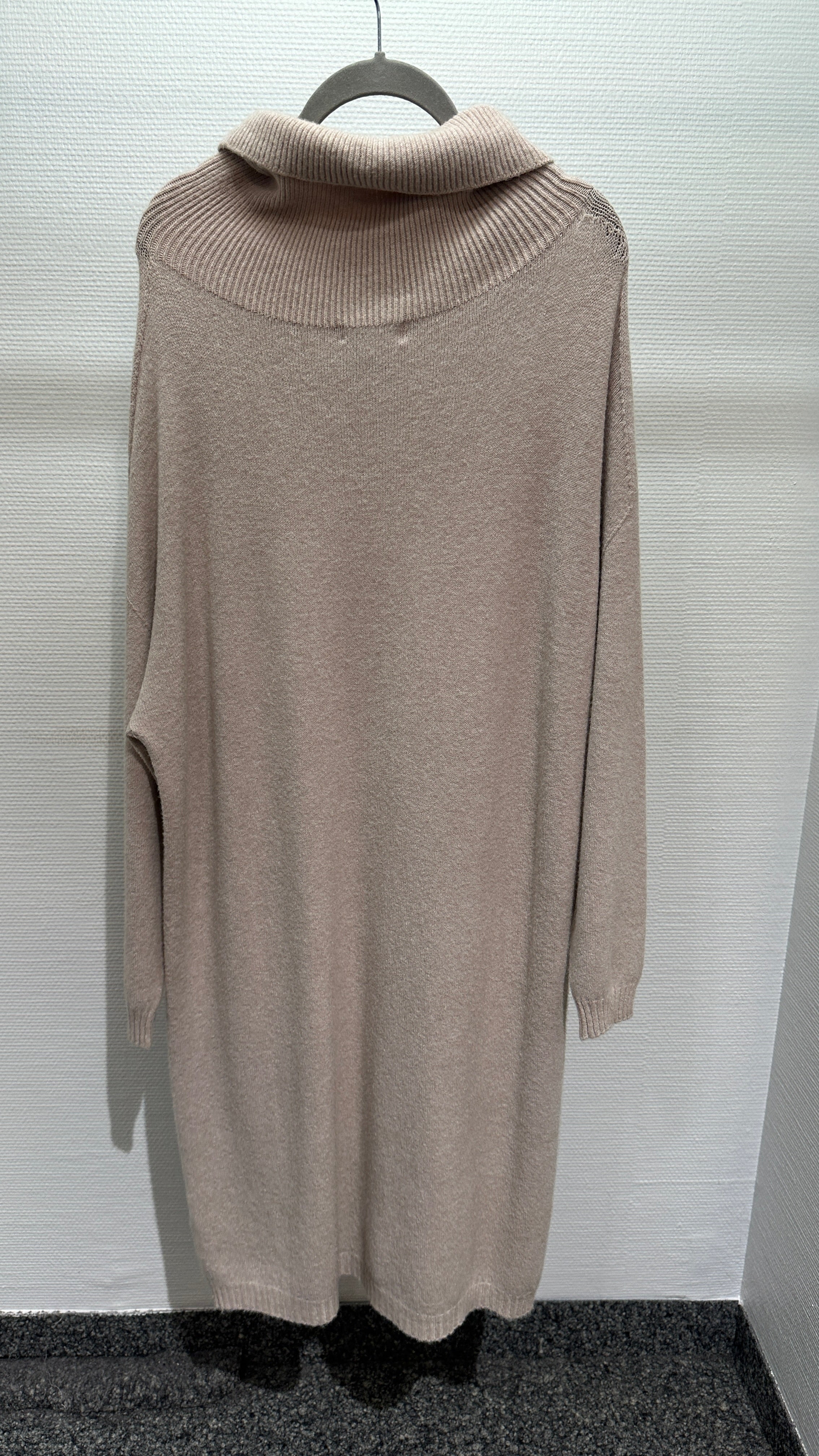 Kleid Strick V Milano creme/beige