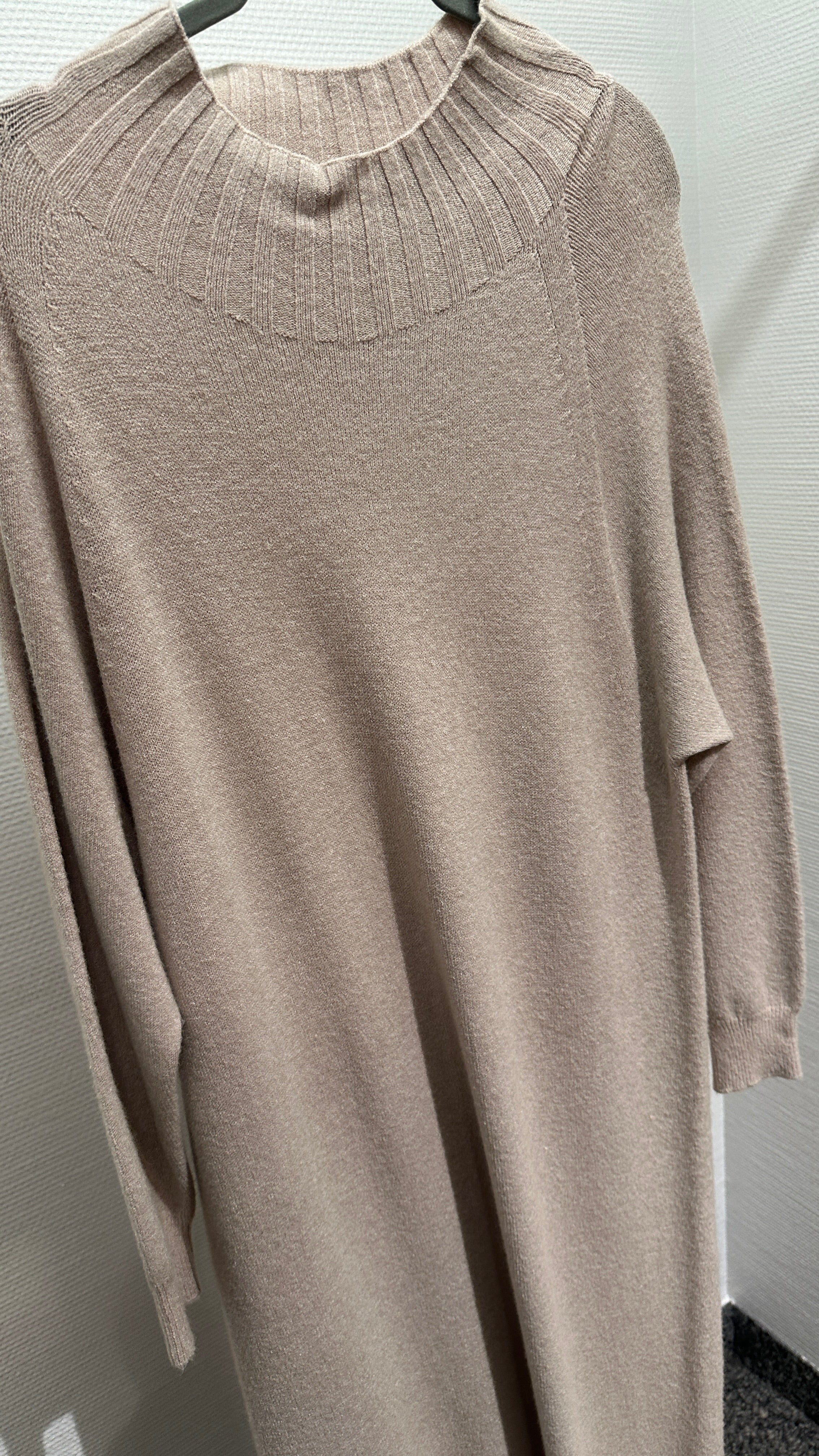 Kleid Strick V Milano creme/beige