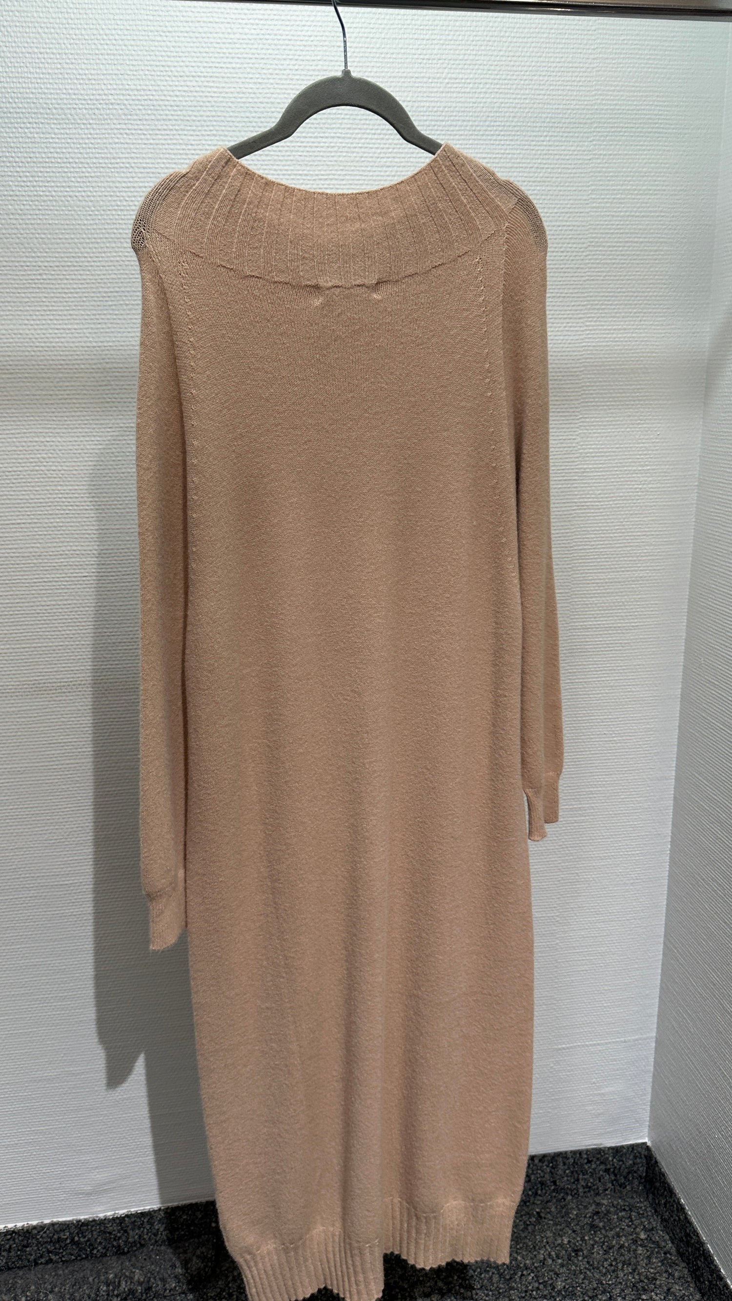 Kleid Strick V Milano hellbraun