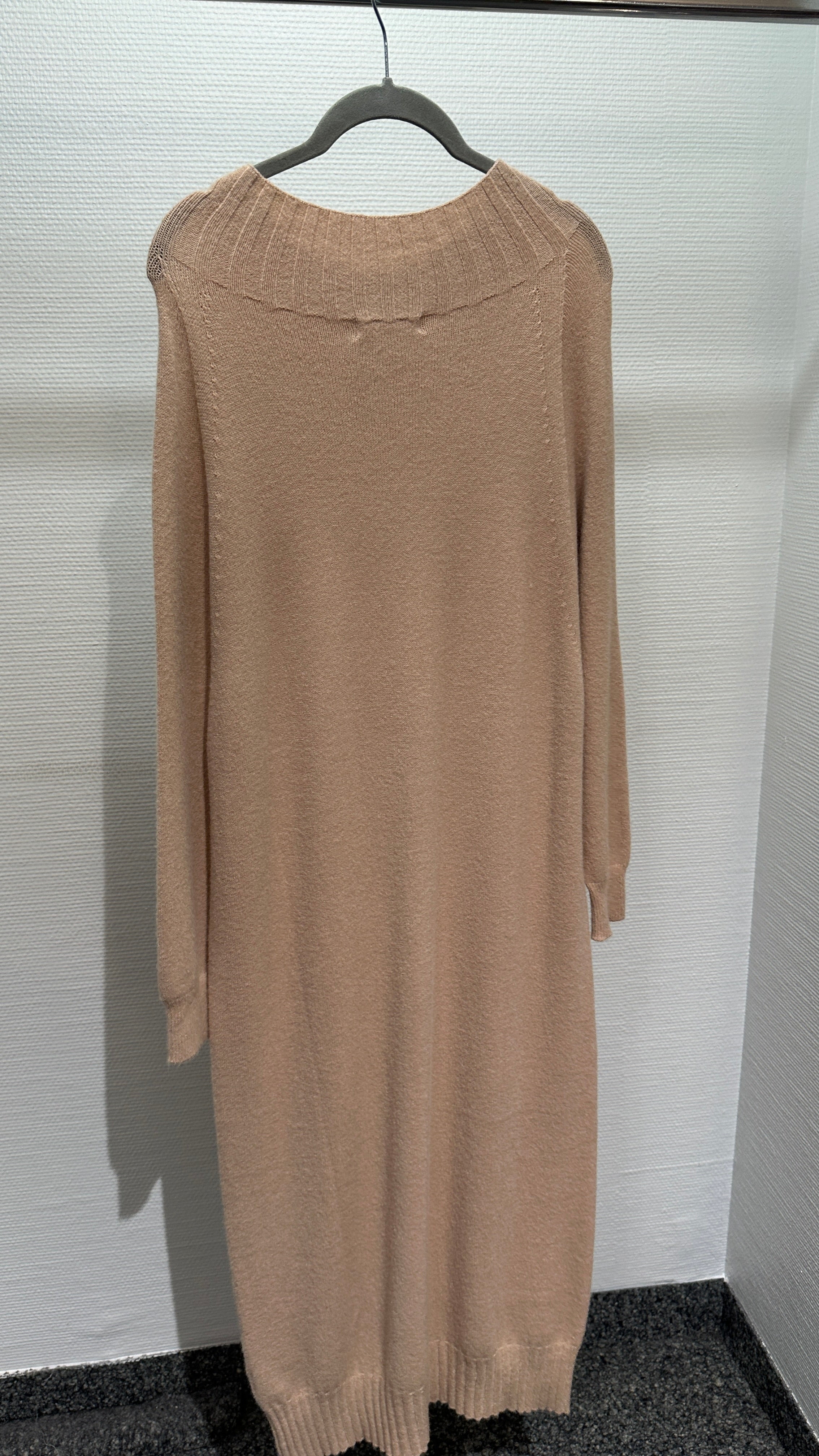 Kleid Strick V Milano hellbraun