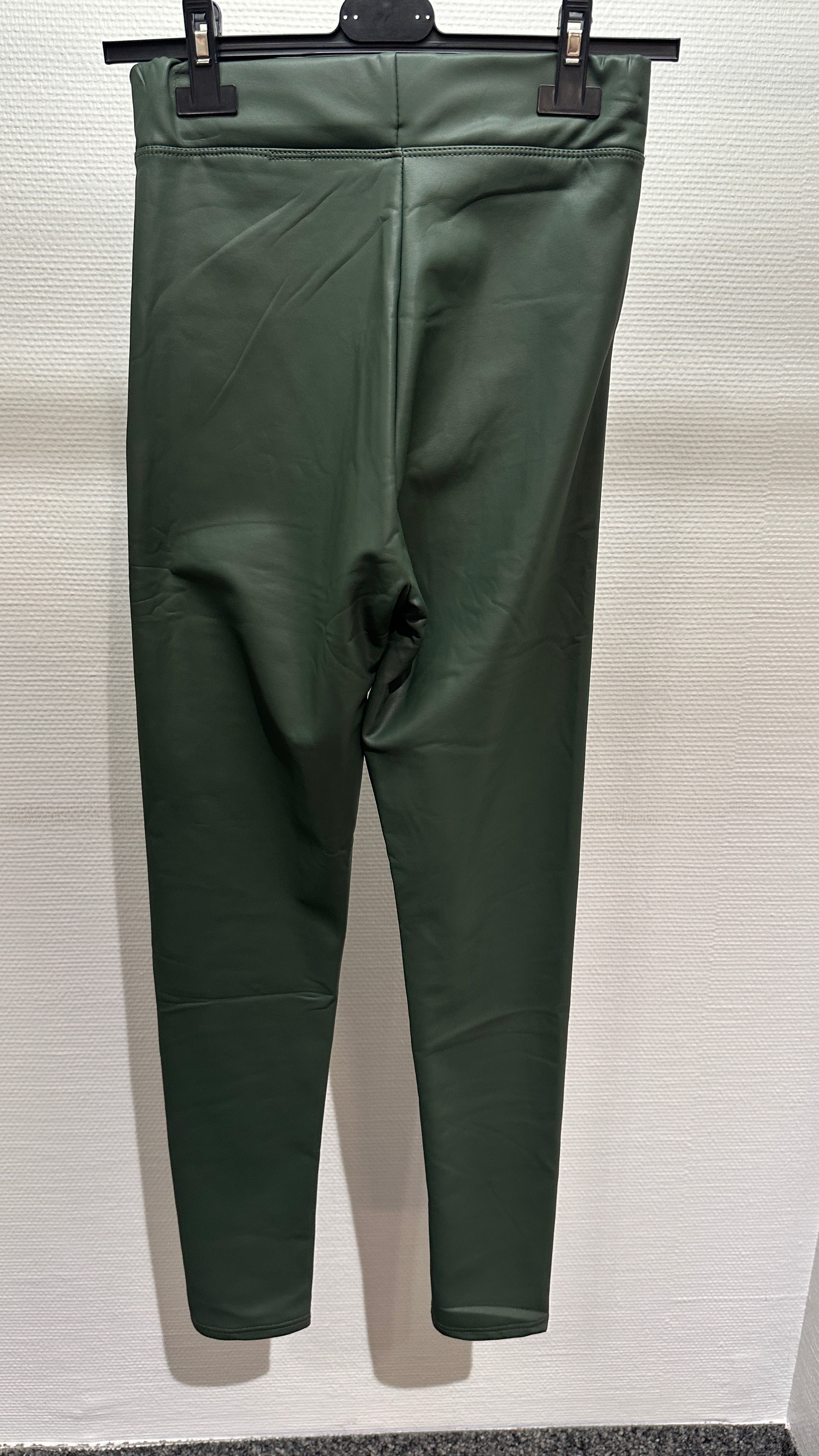 Leggings Lederoptik dunkelgrün