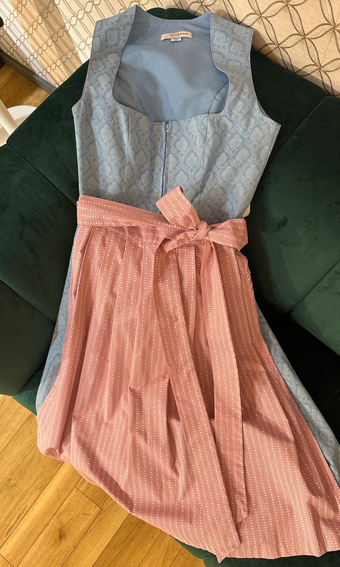 Baumwolldirndl Goldstich hellblau rose 75cm mit Reißverschluss