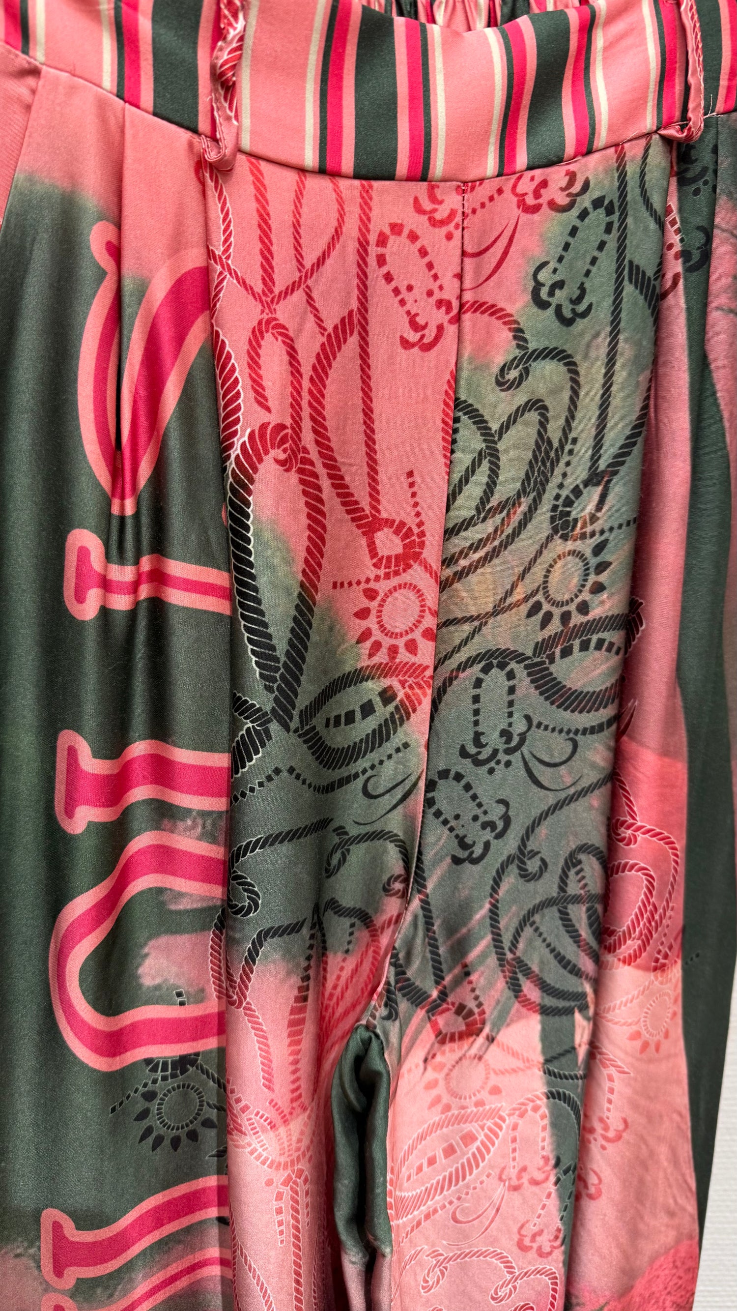 Hose Miss Goodlife bunt