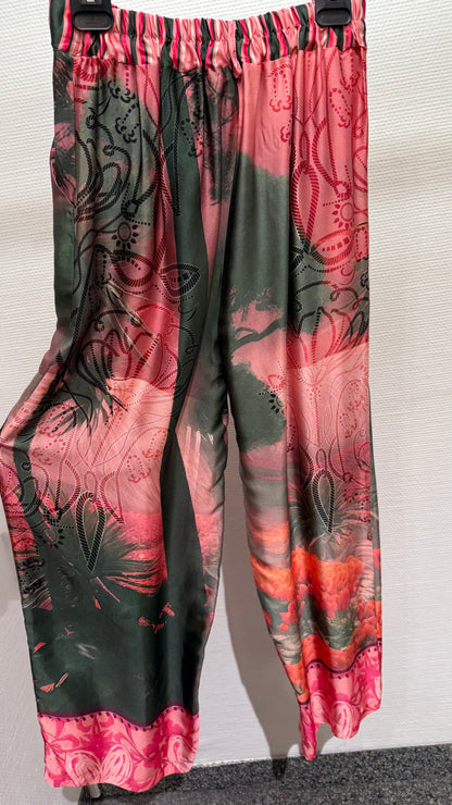Hose Miss Goodlife bunt