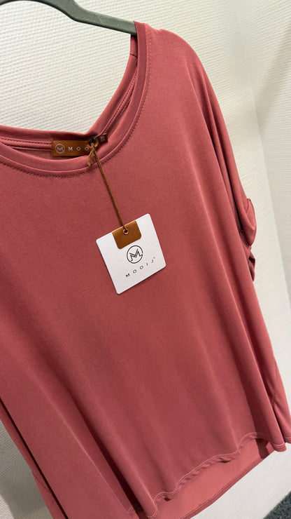Shirt rose-rot