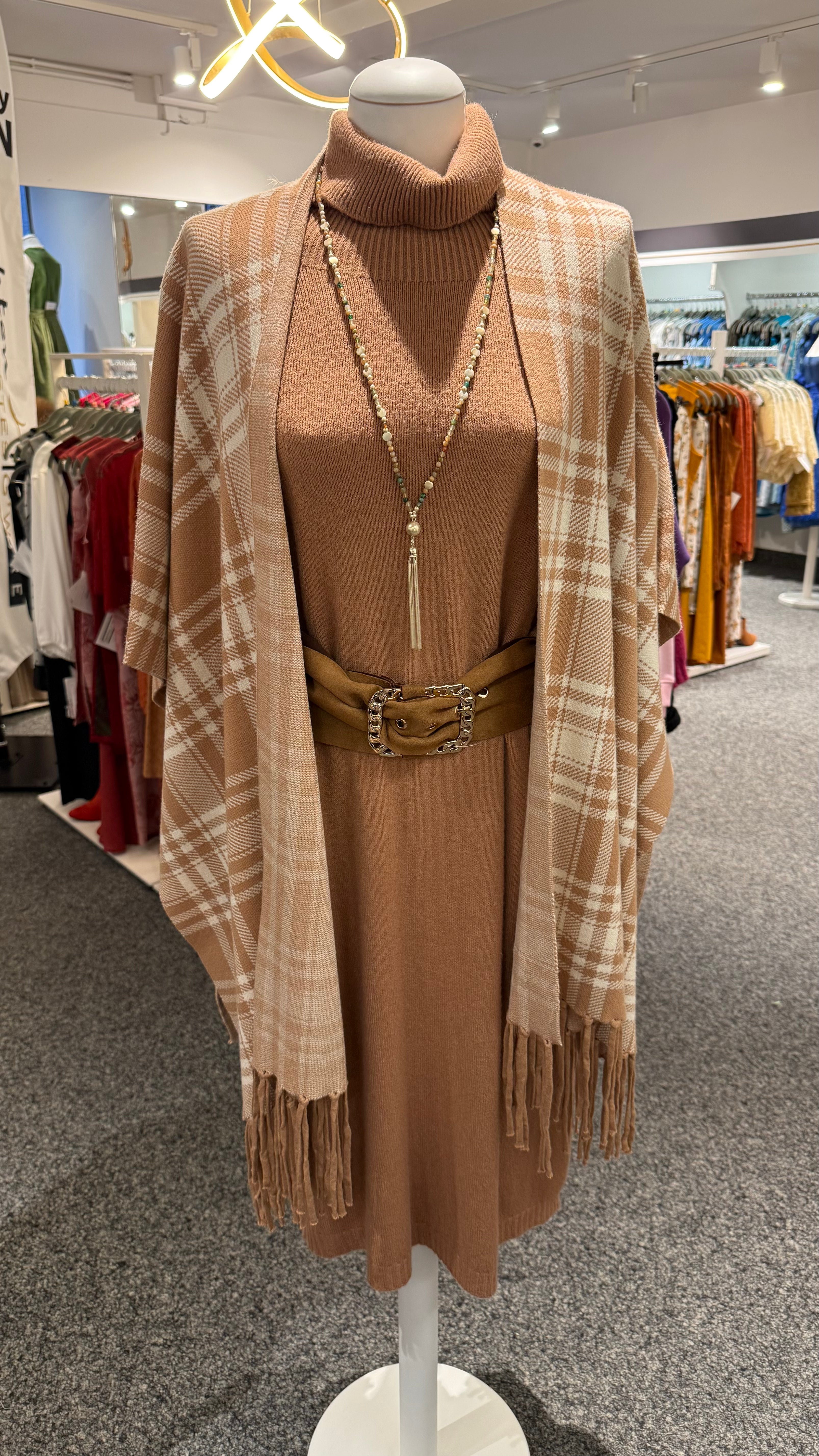 Kleid Strick V Milano beige