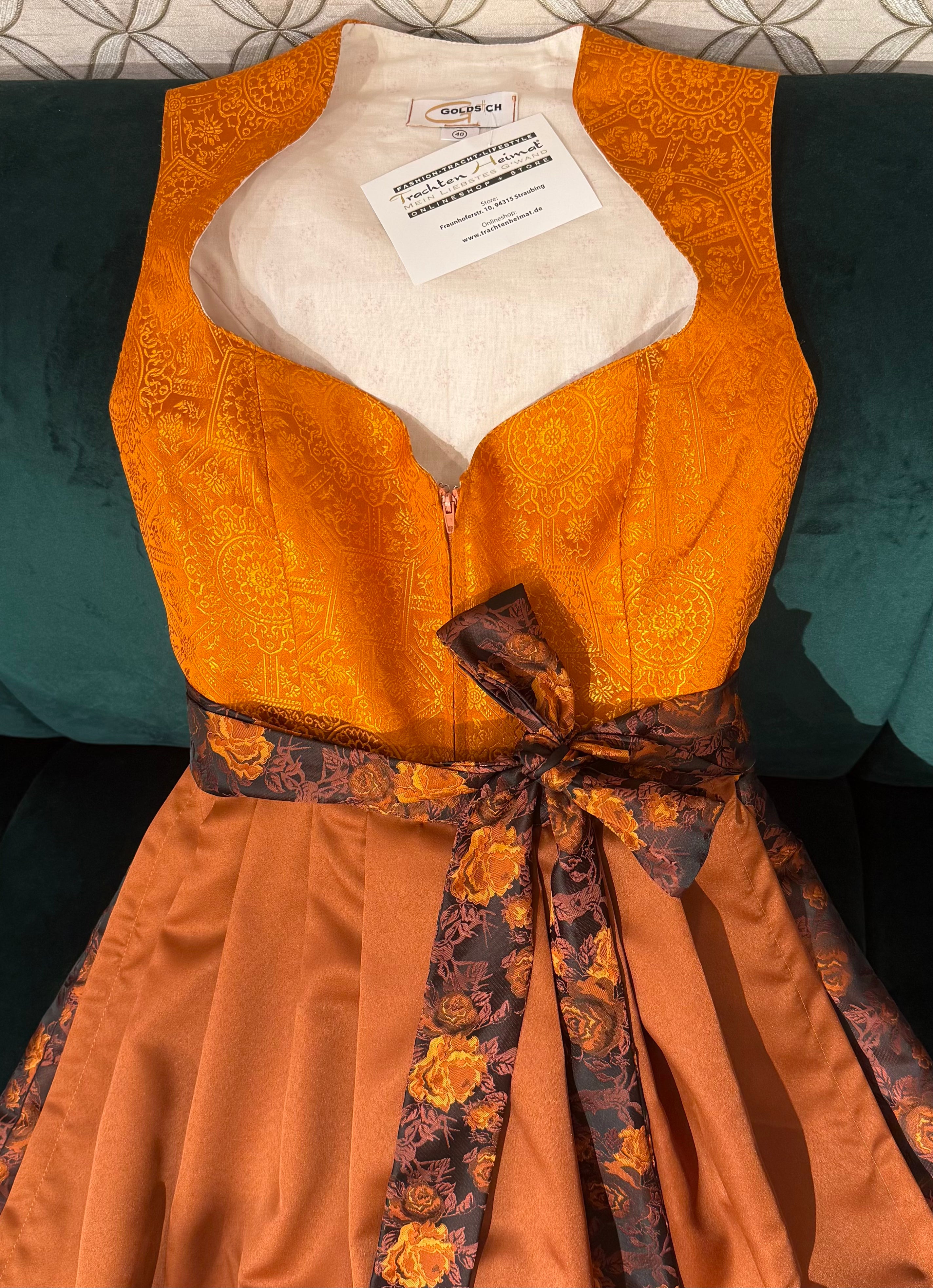 Dirndl Goldstich orange/braun 70cm