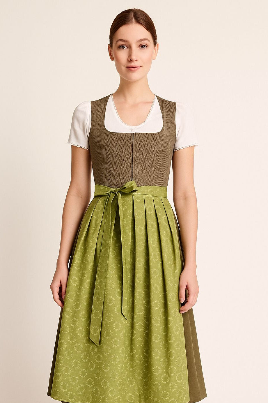 Stretchdirndl Goldstich olivgrün 75cm